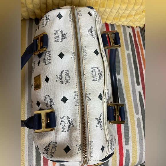 MCM Vintage White & Blue Monogram Visetos Boston Bag. Comes with COA. - Picture 4 of 13